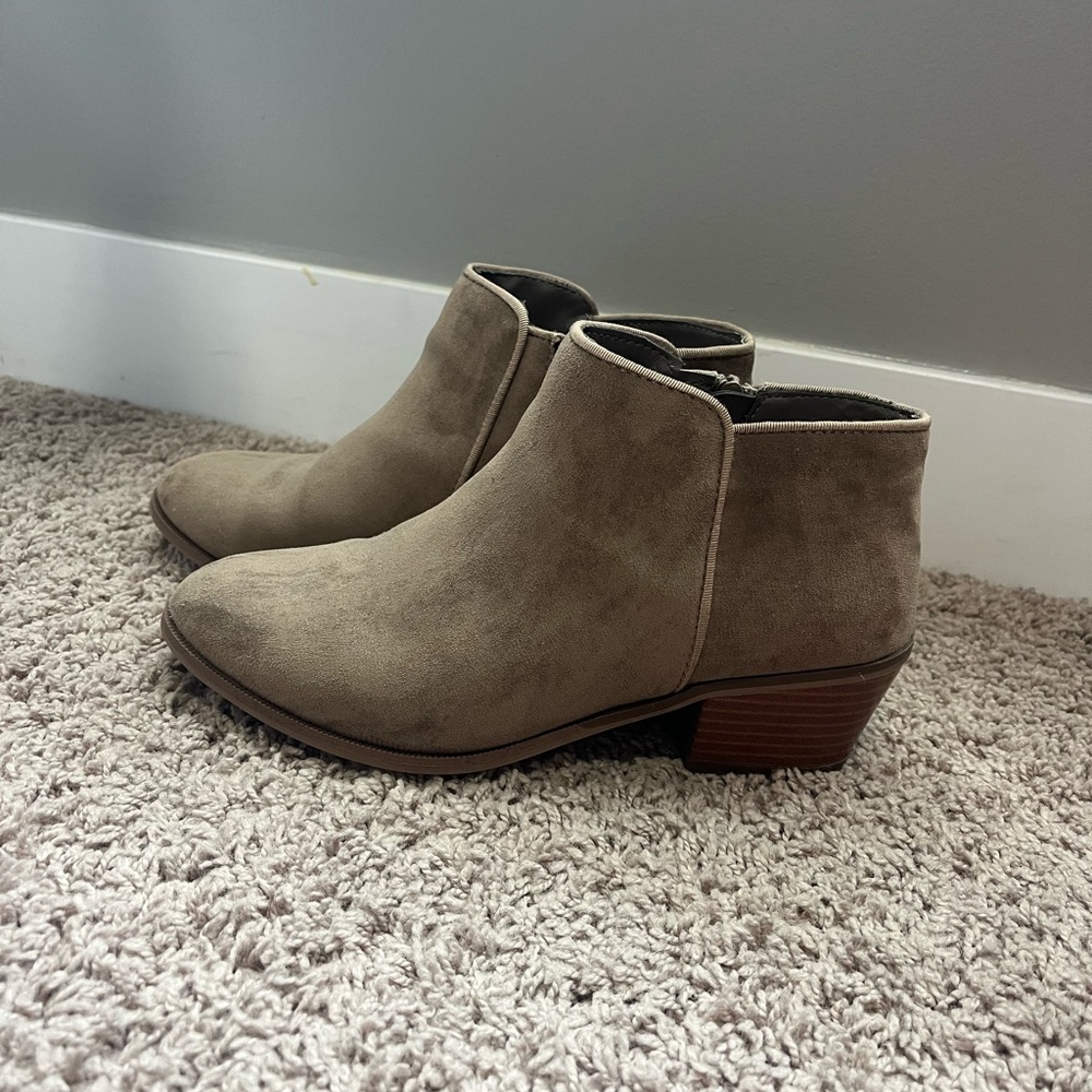 Brown Suede Booties Women’s 8.5